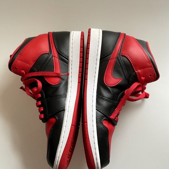 JORDAN 1 MID ALTERNATE BRED (2022) WITH THE BOX RED BLACK - Picture 5 of 16
